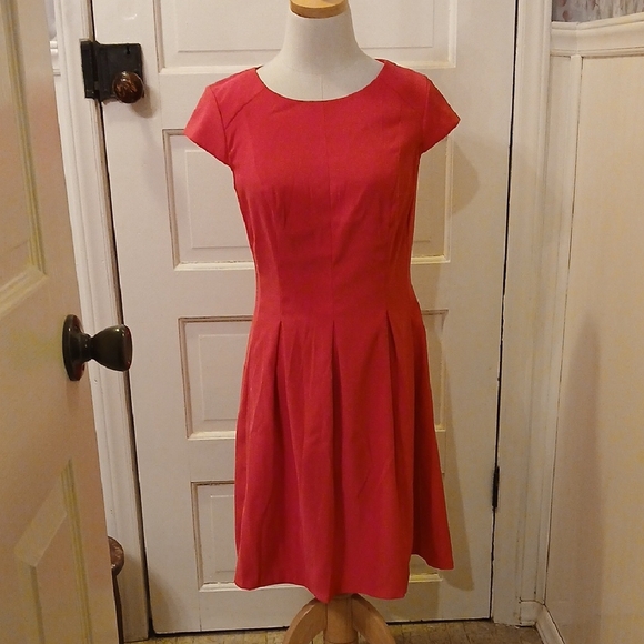 Elegant Pink Cap Sleeve Dress - Picture 1 of 1